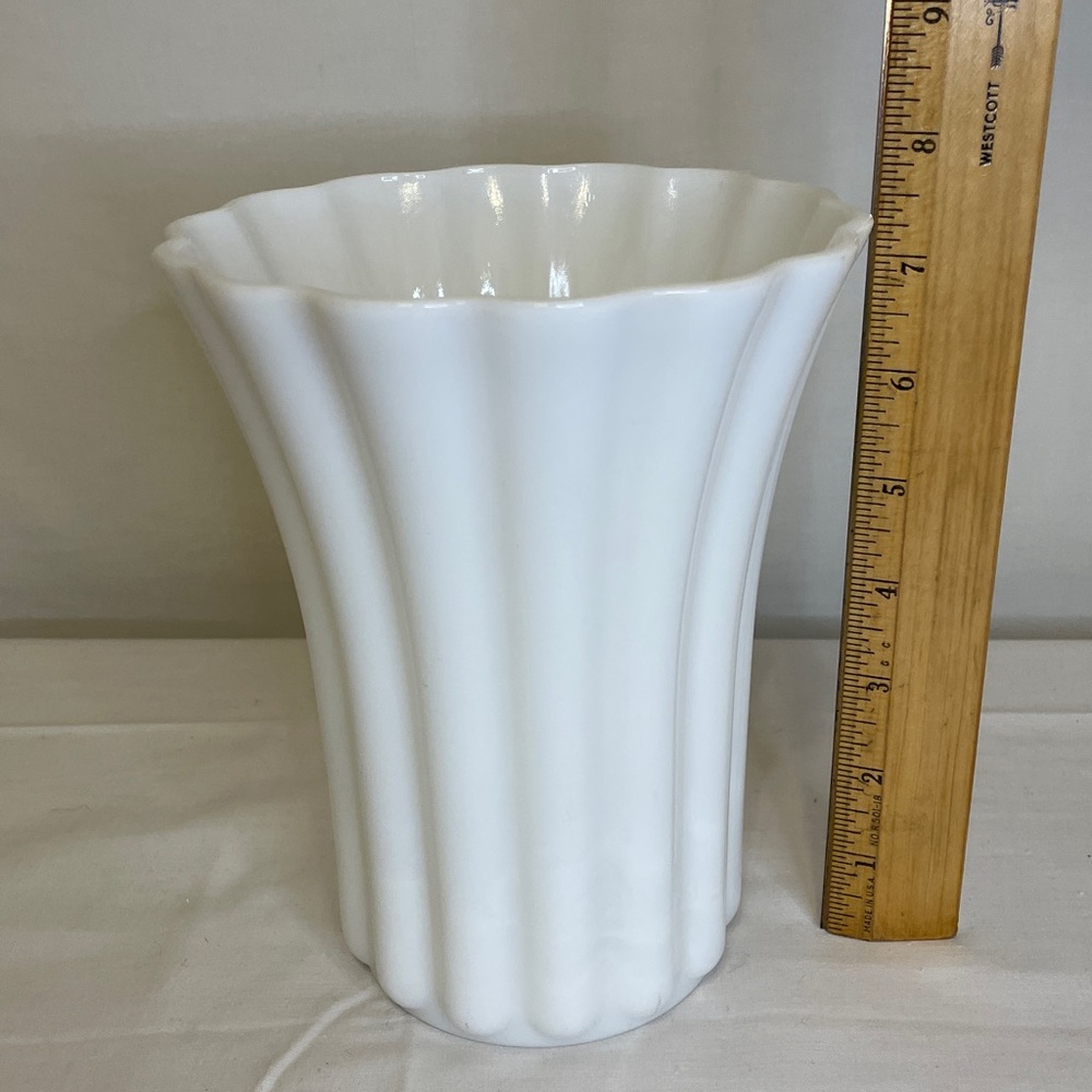 VINTAGE Milk Glass Ribbed Vase - Picture 2 of 5